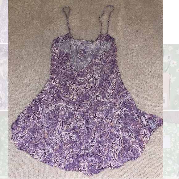 Isabelle’s cabinet purple paisley dress - Picture 4 of 4
